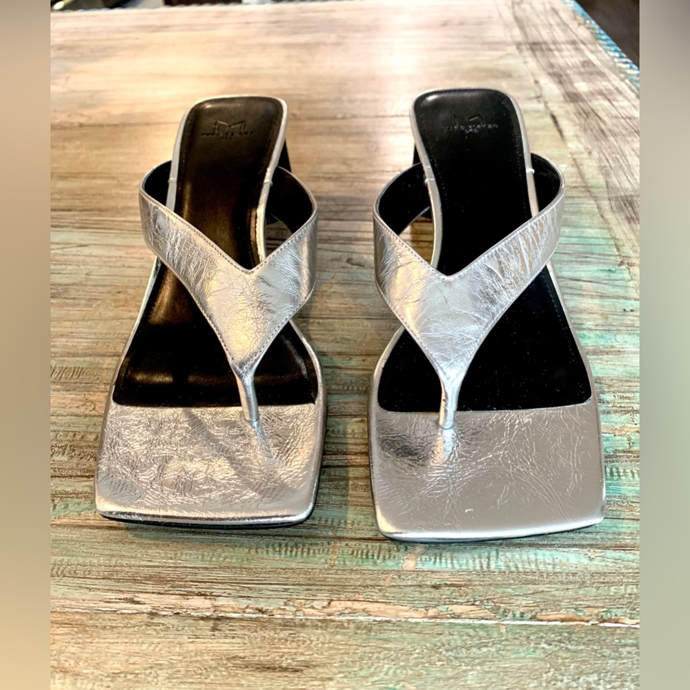 Like-new Marc Fisher Metallic Silver and black Heeled Sandals. Size 8.5 - Picture 2 of 5